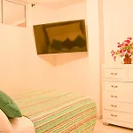 Casa Acogedora con Piscina - House Rouse 14